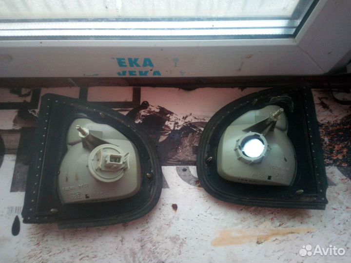 Задние фонари, амартизатор, замок