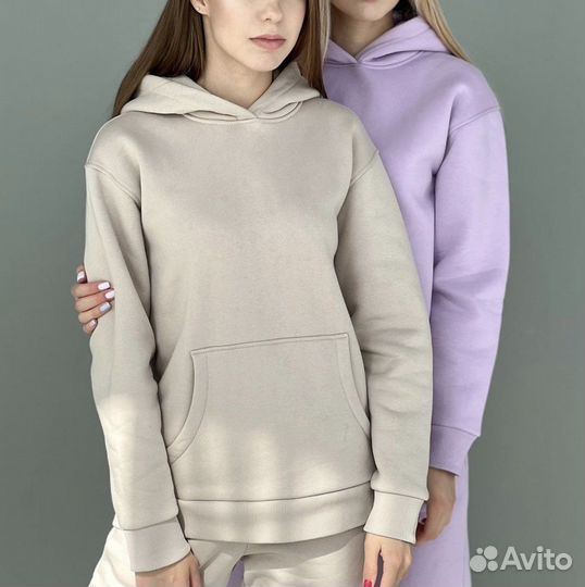 Спортивные костюмы женские в наличии