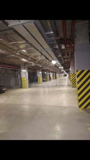 Машиноместо, 18 м²