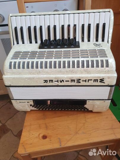 Аккордеон Weltmeister Achat 3/4