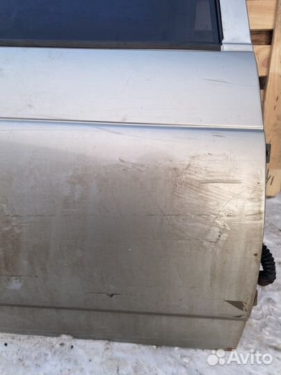 Задняя правая дверь Ваз 2111