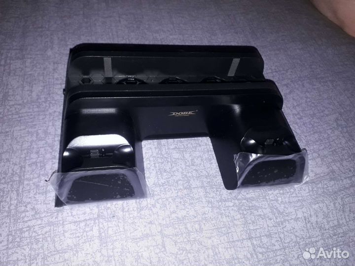 Вертикальная подставка dobe Ps4/Ps4 Slim/Ps4 PRO