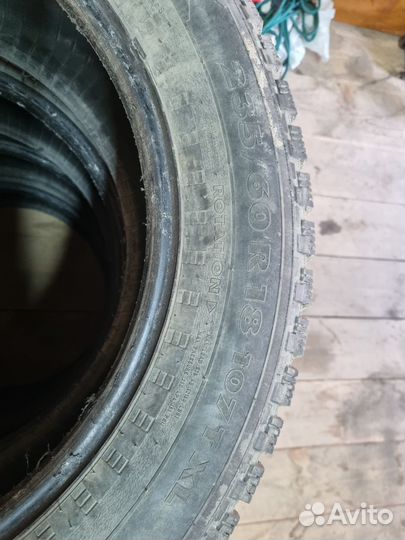 Nokian Tyres Hakkapeliitta 5 235/60 R18