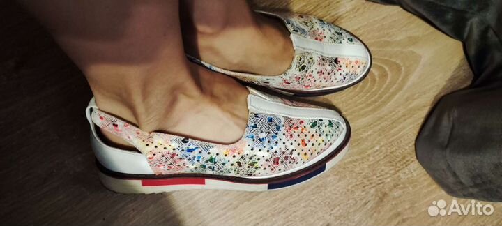 Женская обувь