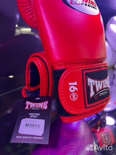 Боксерские перчатки twins