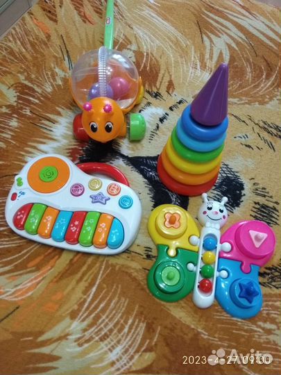 Развивающие игрушки