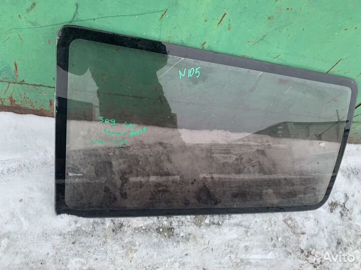 Стекло задние левое vw Transporter T4 корот база