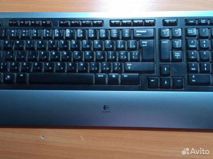 Беспроводная клавиатура и мышь logitech