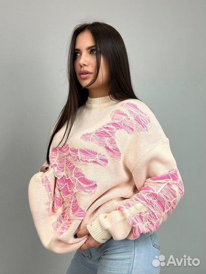 Свитер оверсайз рваный белый/розовый