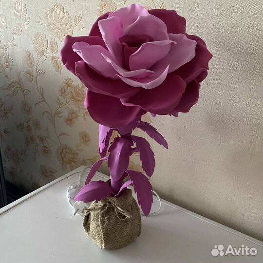 Светильник настольный