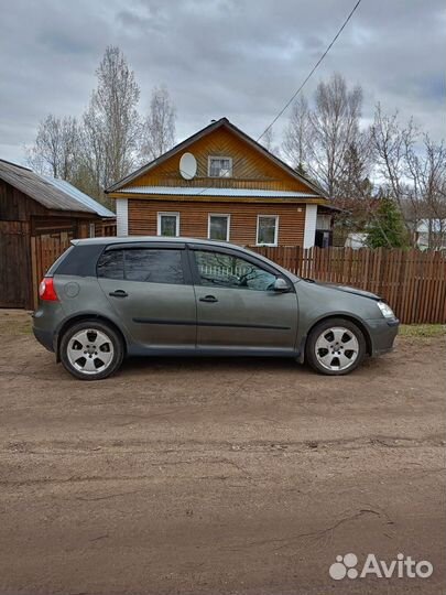 Volkswagen Golf 1.6 МТ, 2005, 223 000 км