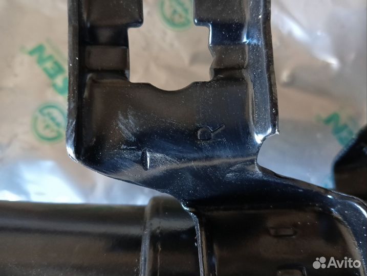 Стойка на Ниссан альмера