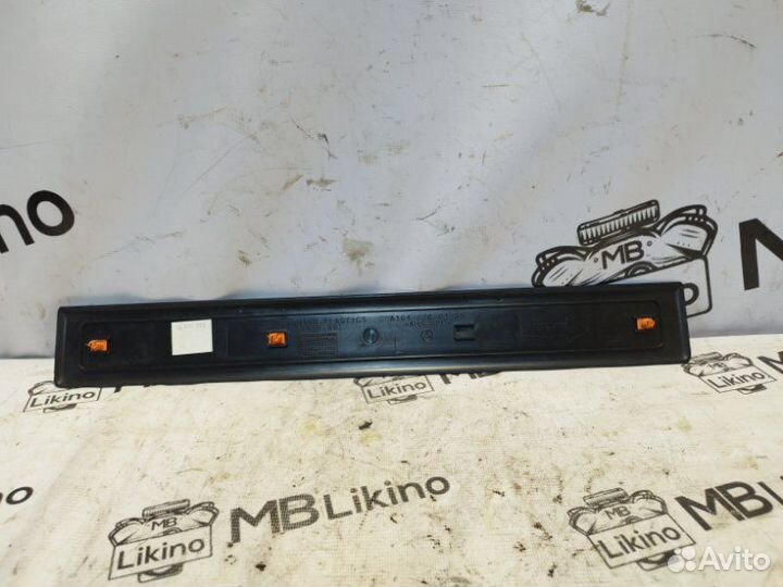 Накладка порога передняя левая Mercedes Gl X164