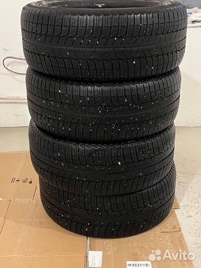 Michelin X-Ice 245/50 R18 104H