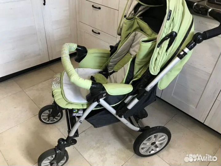 Прогулочная коляска 3 в 1