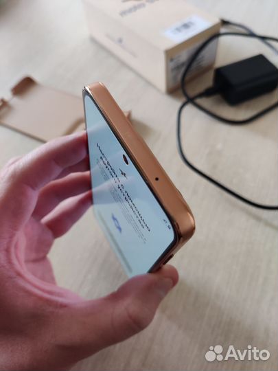 Motorola Edge 50 Neo, 12/256 ГБ