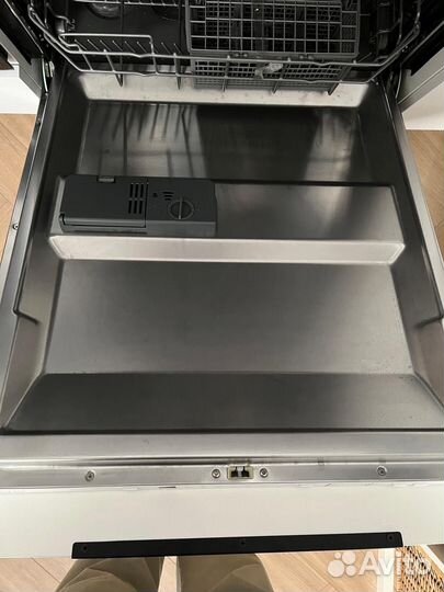 Посудомоечная машина ginzzu dc620