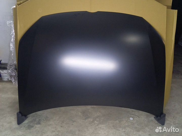 Капот Volkswagen Polo с 10 по 15 год