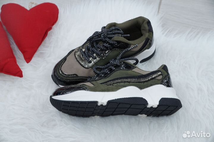 Кроссовки для девочки graceland