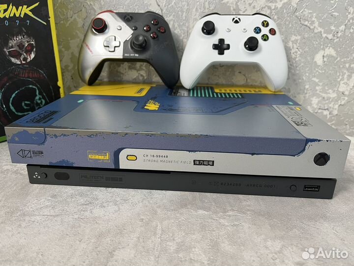Xbox One X Cyberpunk 2077 Edition (два джойстика)