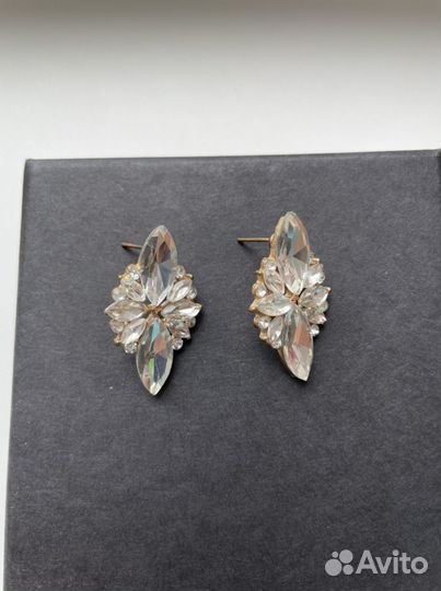 Серьги с камнями