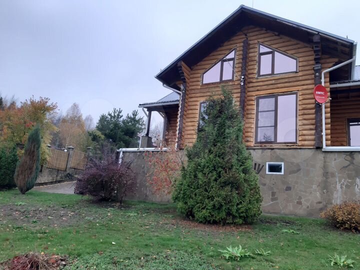 Дом 238,8 м² на участке 35,7 сот.