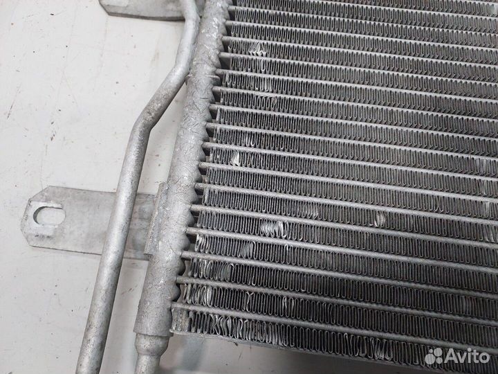 Радиатор кондиционера Infiniti QX56