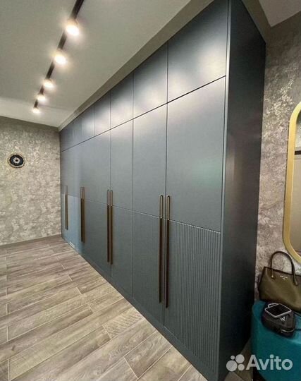 Шкаф встроенный