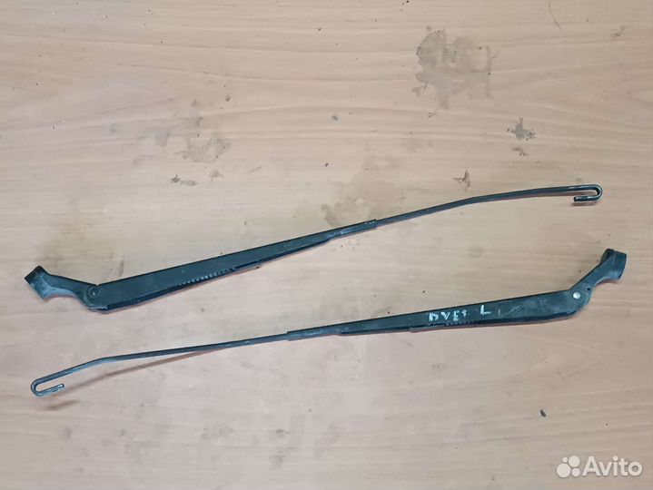 Поводок дворника стеклоочистителя Тойота Дует