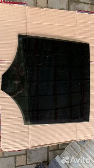 Стекло задней двери Mercedes M W166 A1667351910