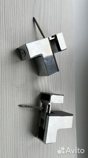 Полки с держателями