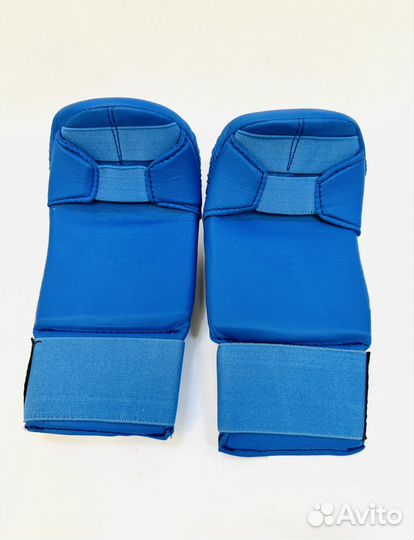 Боксерские перчатки Green Hill