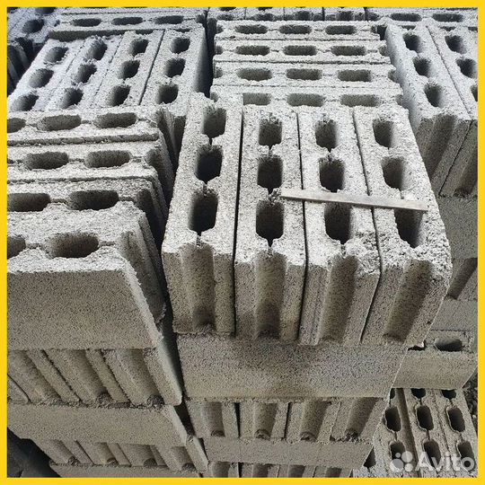 Керамзитобетонный блок полнотелый