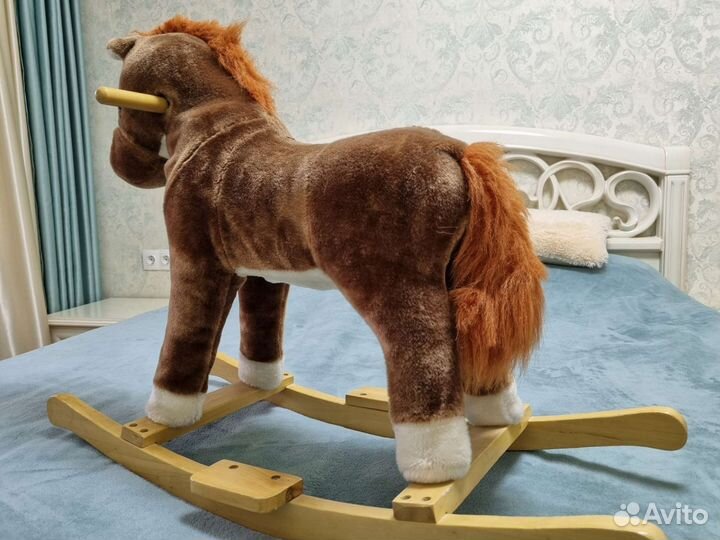 Детская качалка лошадь
