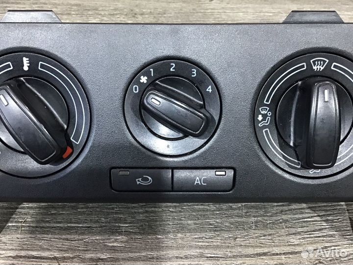 Блок печки под кондиционер Skoda Rapid