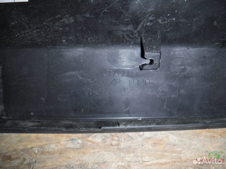 Накладка задней правой двери Toyota Rav 4 2018-20