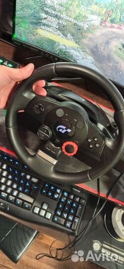 Игровой руль с педалями Logitech Driving Force GT