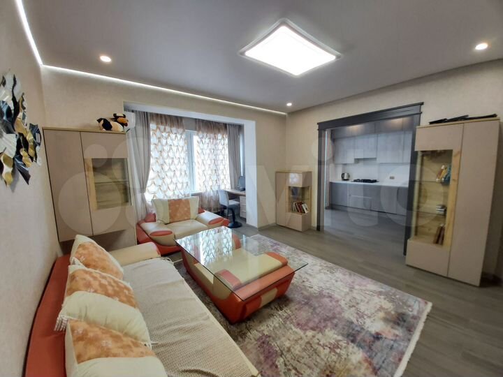 2-к. квартира, 72 м², 6/10 эт.