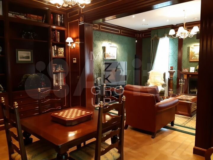 Коттедж 480 м² на участке 15 сот.