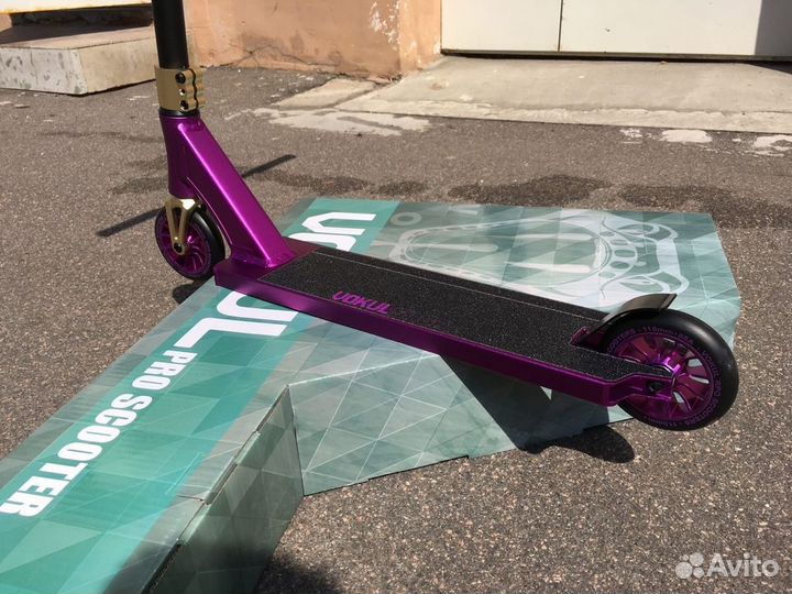 Трюковой самокат