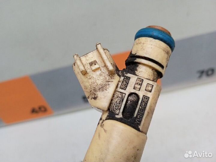 Форсунка топливная Ford Escape EPF 3.0 2001