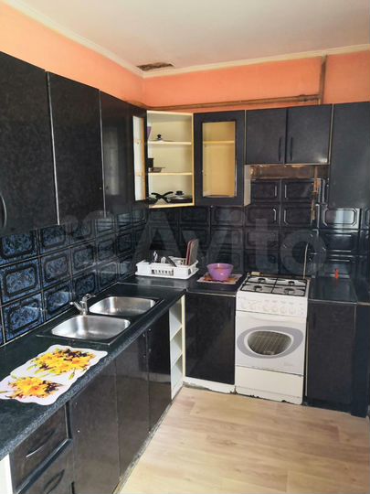 Комната 16 м² в 4-к., 1/9 эт.