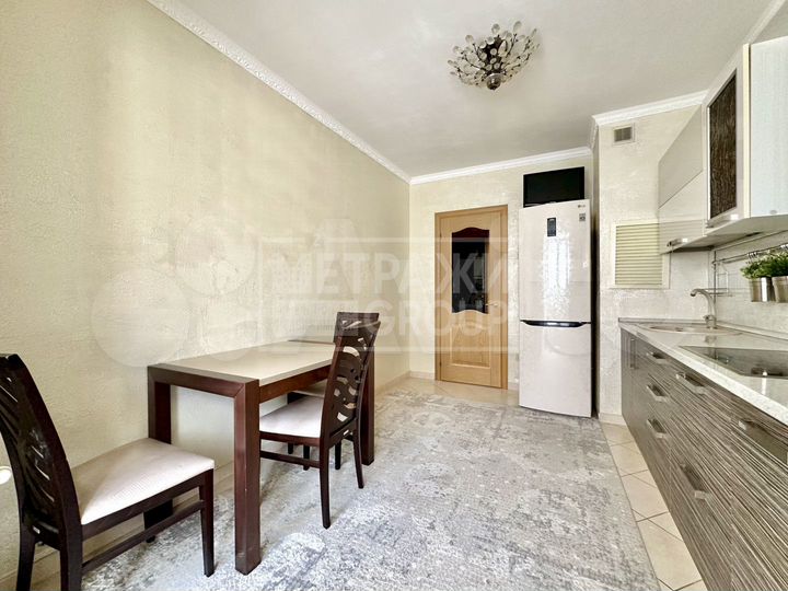 2-к. квартира, 60 м², 2/17 эт.