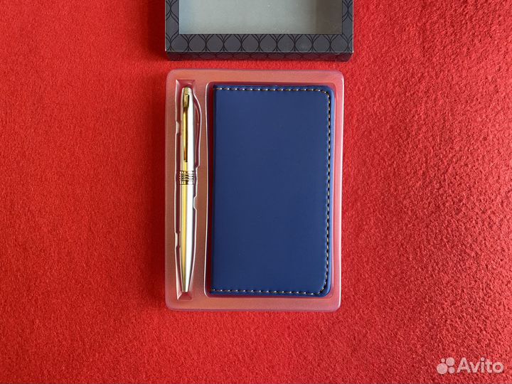 Набор подарочный новый. ручка и блокнот 60 листов