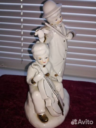 Фарфоровые статуэтки Европа