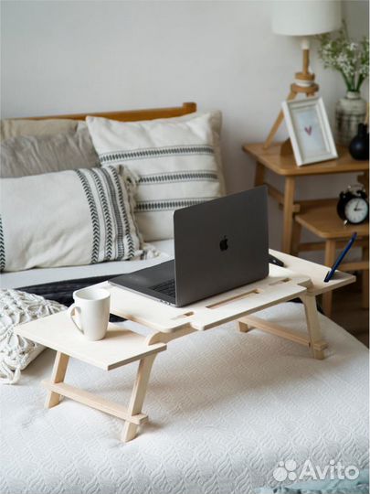 Столик для ноутбука в кровать