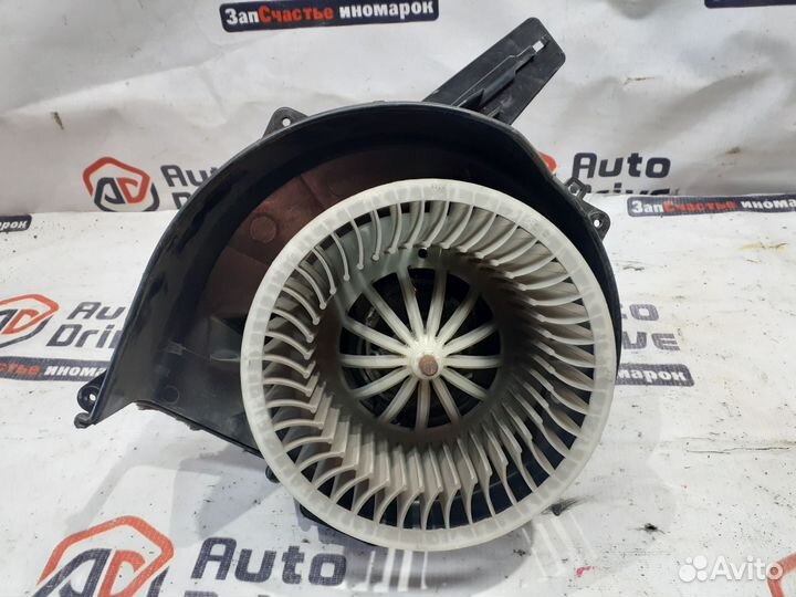 Skoda Fabia 2 1.2 моторчик печки