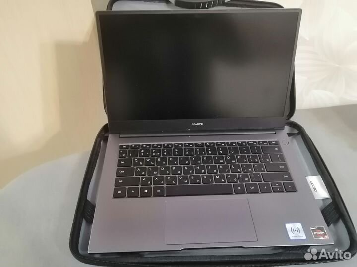 Ноутбук huawei matebook d14