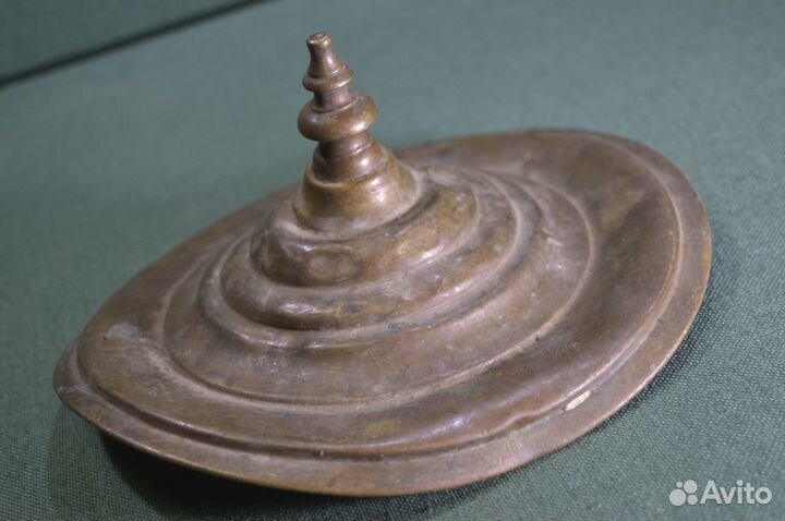 Крышка старинная с навершием от кастрюли умывальни