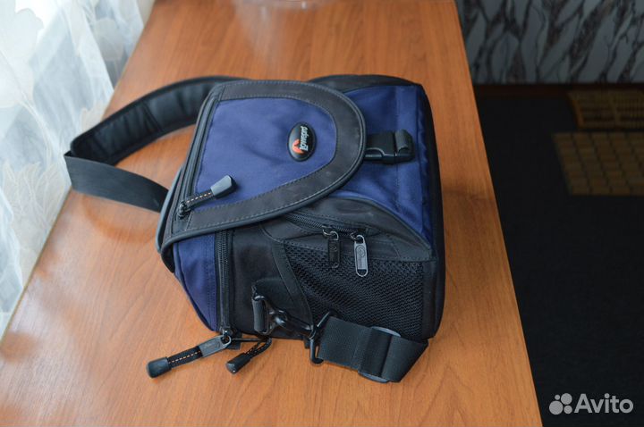 Сумка (чехол) LowePro Nova 2 AW для фотоаппарата